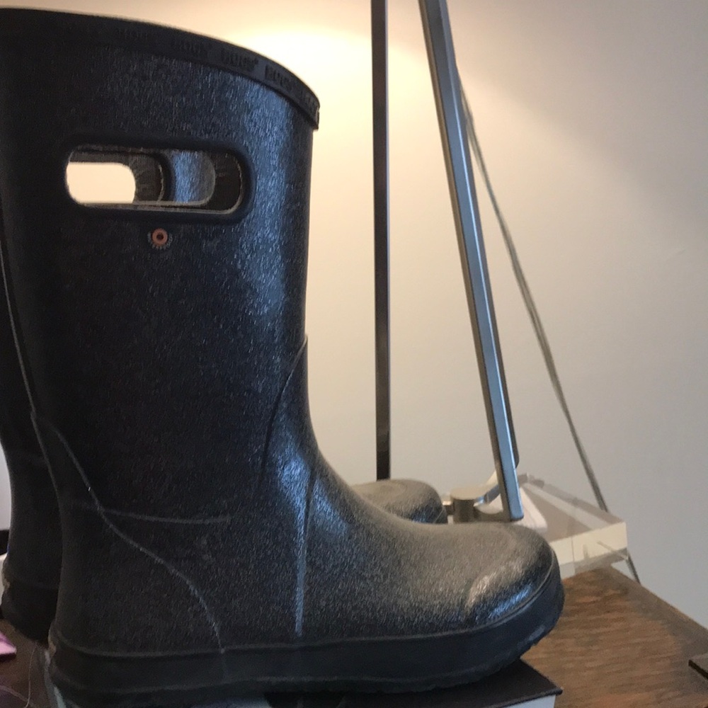 Bogs Black Rain & Snow Boots Mid-Calf Height